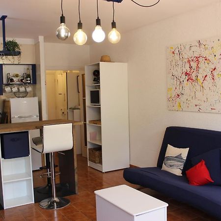 Luxury 4 Bed Apartment On Coastal Footpath At Cap Ras Llança Exteriör bild